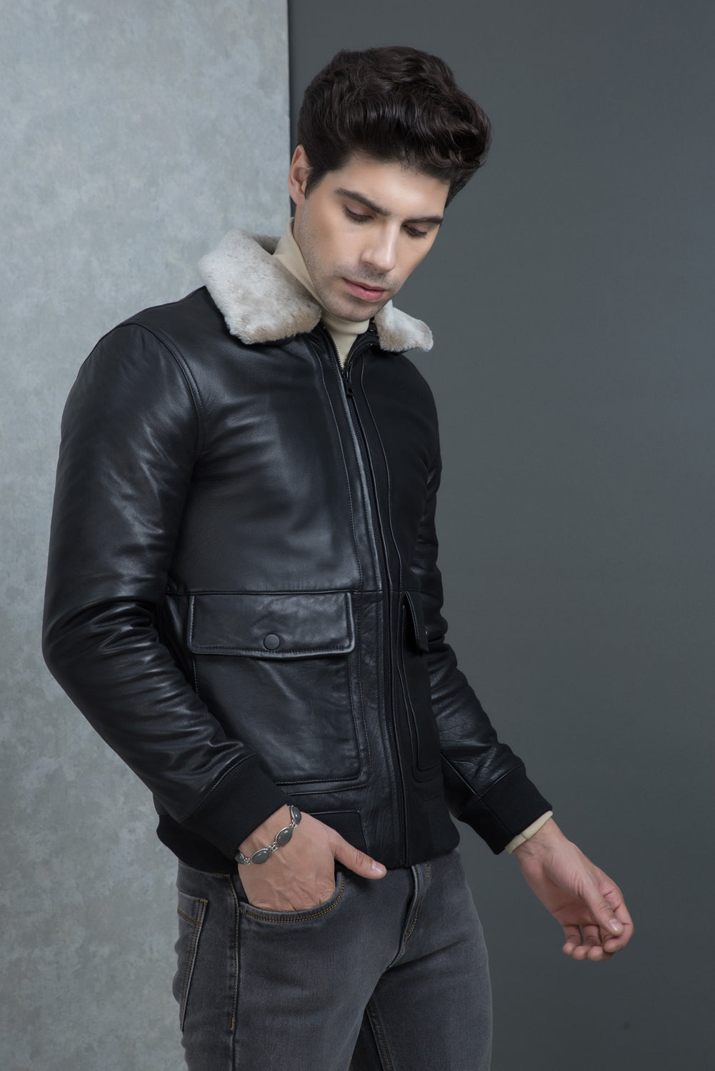 Premium quilted aviator jacket with borg collar in navy